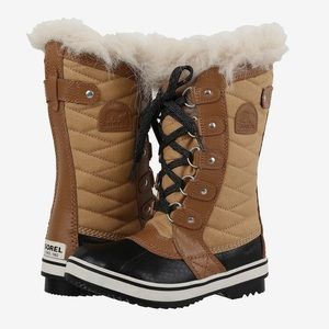 Girls Sorel boots Tofino II